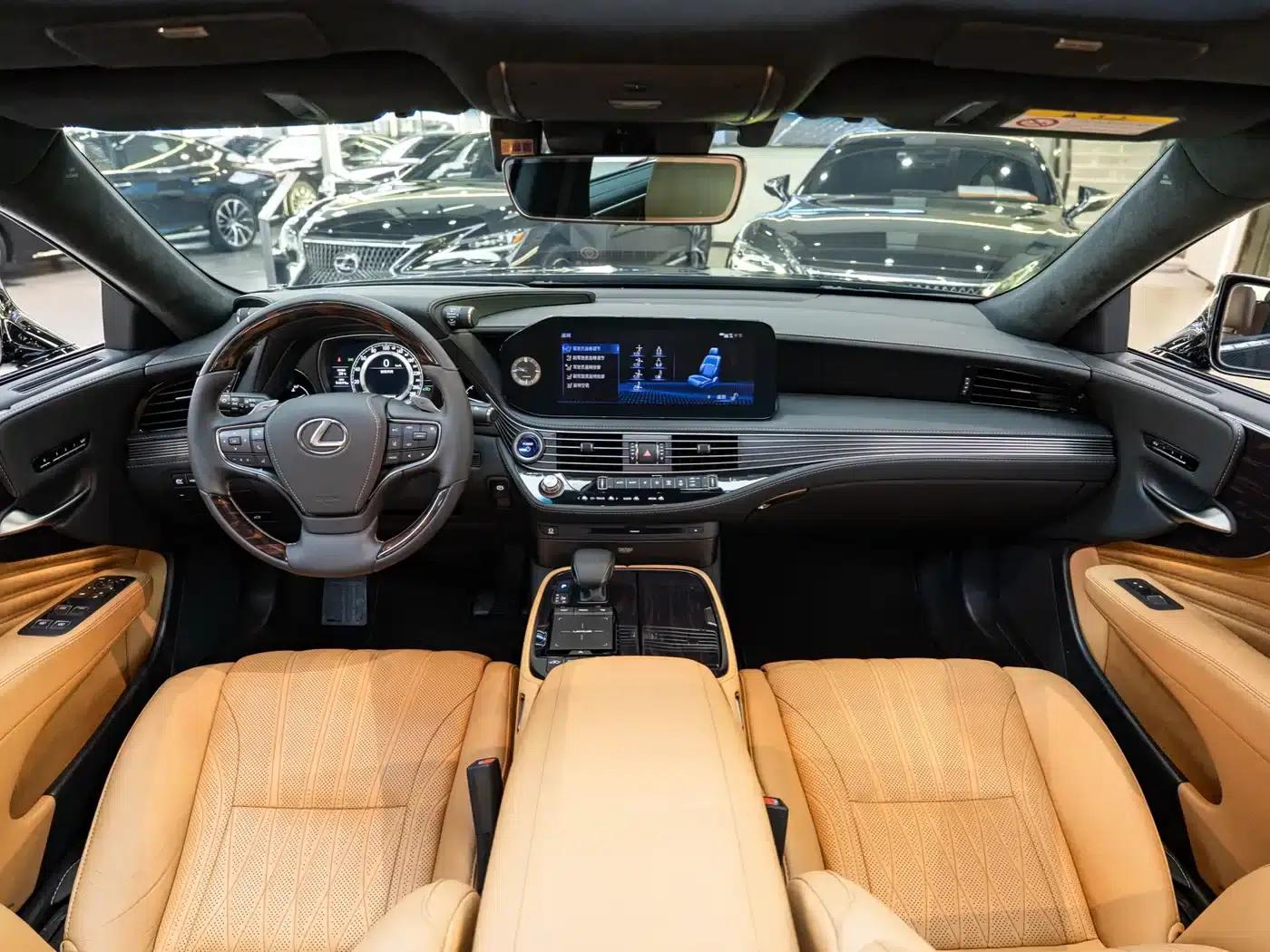 Lexus LS 2021 500h Luxury Edition — миниатюра 13