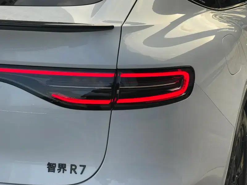 Zhijie R7 2026 Model with Extended Range Ultra (192-line LiDAR) — миниатюра 10