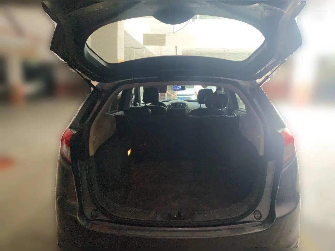 GAC Trumpchi GS5 2014 2.0L Manual Two-Wheel Drive Anniversary Value Edition — миниатюра 19