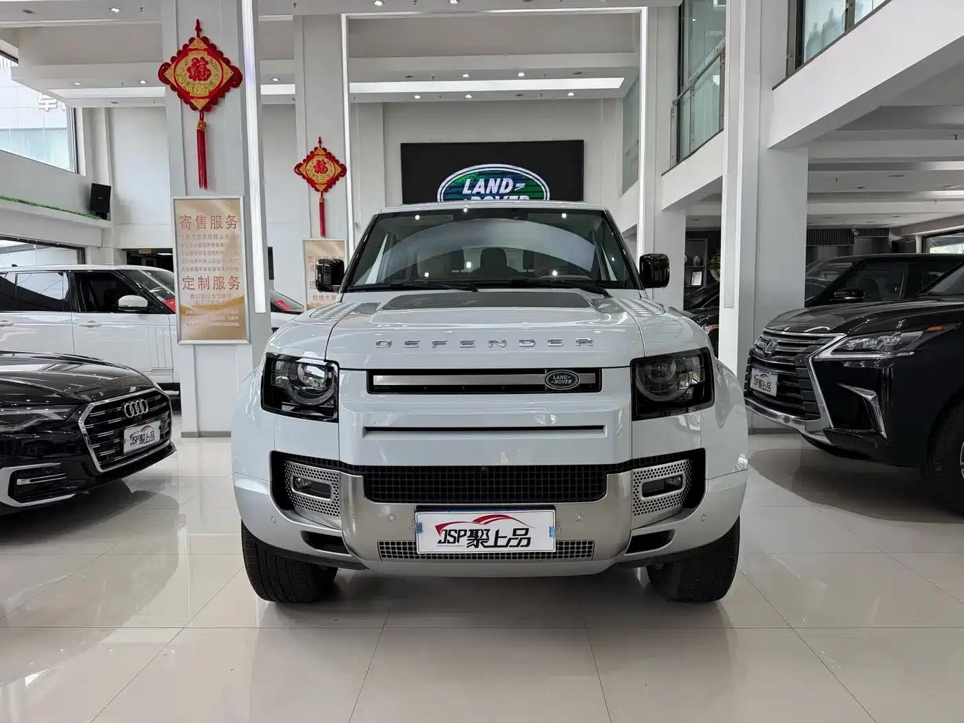 Land Rover Defender 2022 90 2.0T P300 Tiger Edition — миниатюра 2