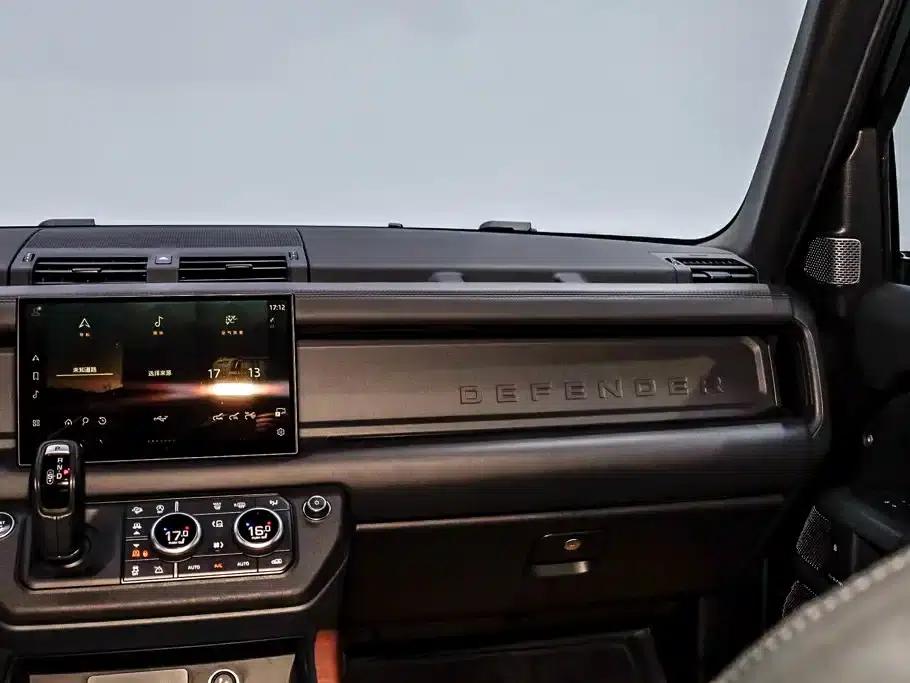 2023 Land Rover Defender Facelift 110 3.0T P400 X-DYNAMIC HSE — миниатюра 26