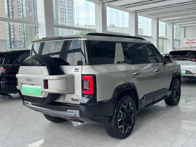 Leopard 8 2025 Smart & Brave Flagship Edition 6-seater — миниатюра 6