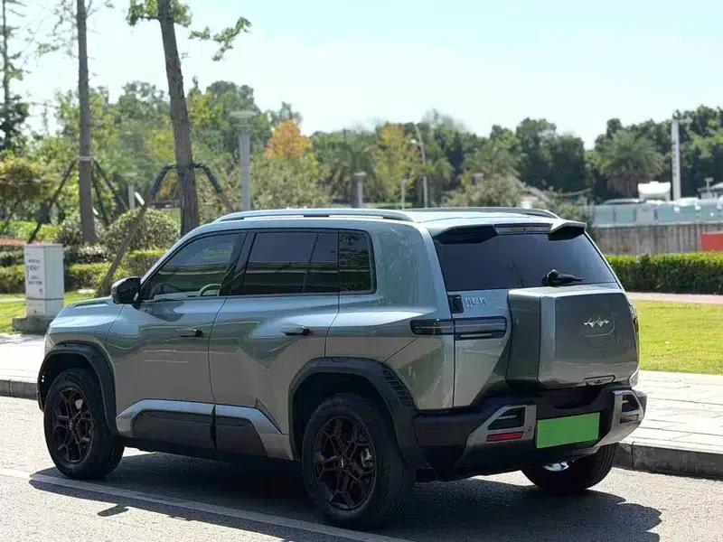 Titanium 3 2025 Model 501KM Rear-Wheel Drive Max Edition — миниатюра 3