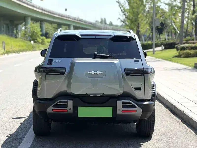 Titanium 3 2025 Model 501KM Rear-Wheel Drive Max Edition — миниатюра 4
