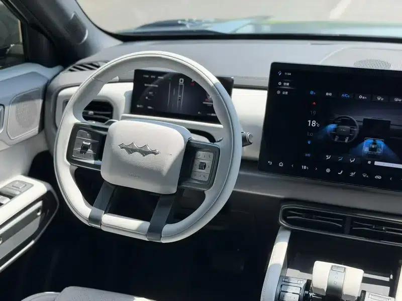 Titanium 3 2025 Model 501KM Rear-Wheel Drive Max Edition — миниатюра 7