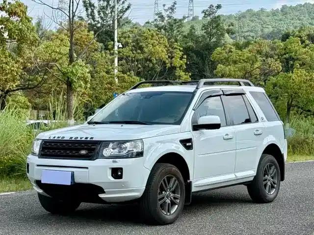 Freelander 2 2014 2.0T Si4 SE Petrol Version
