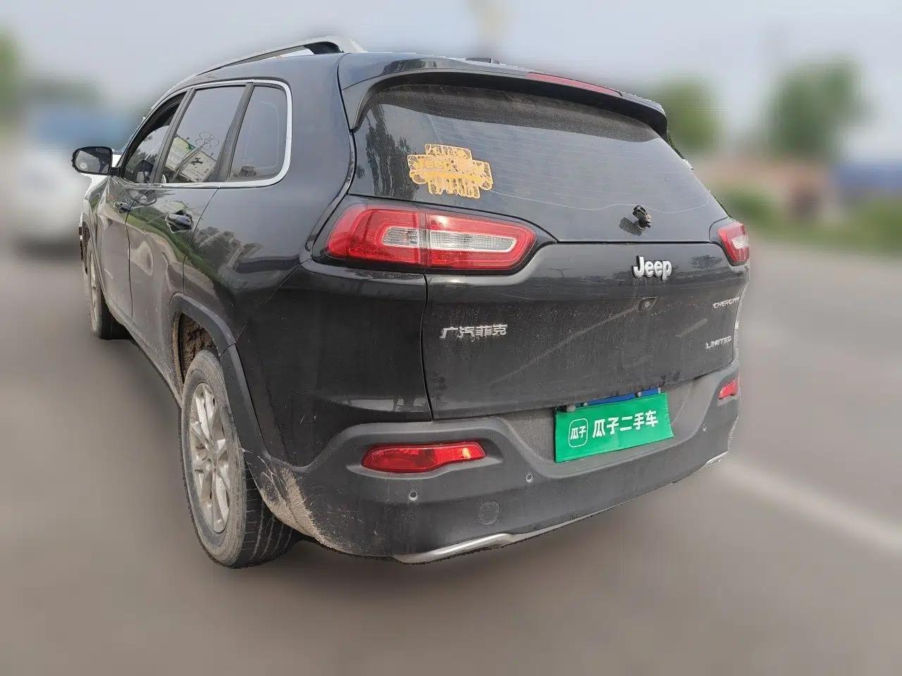 Jeep Cherokee 2017 2.4L Leading Edition — миниатюра 4