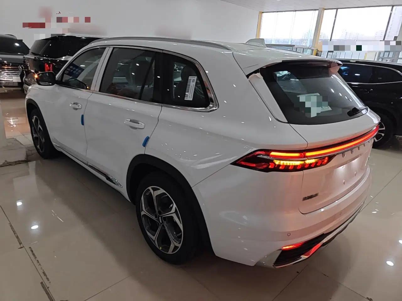 Geely Auto Monjaro L 2025 2.0TD Automatic Xingyun Version — миниатюра 4