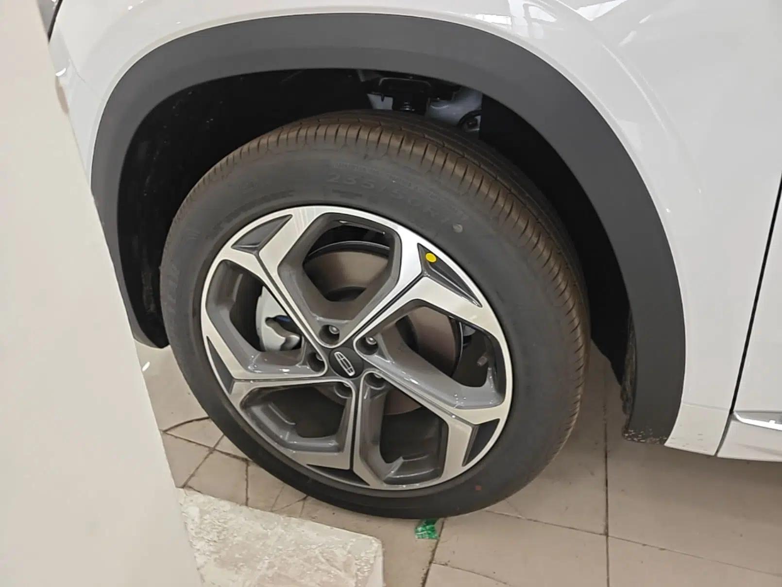 Geely Auto Monjaro L 2025 2.0TD Automatic Xingyun Version — миниатюра 10
