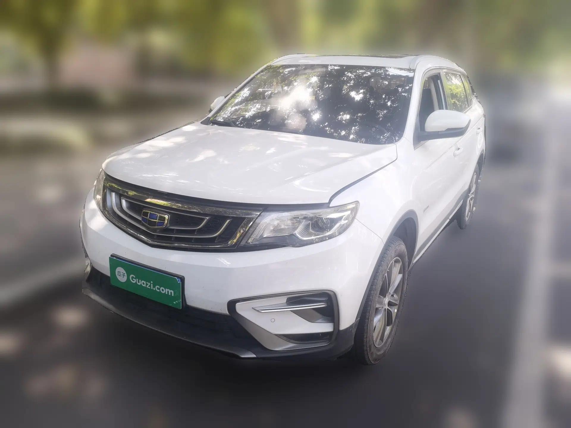 Geely Auto Emgrand X7 Sport 2018 1.8TD Automatic Two-Wheel Drive ZhiZun Model with 4G Connectivity — миниатюра 1