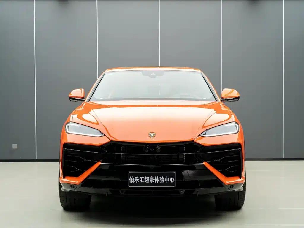 2025 Urus SE 4.0T Standard Edition — миниатюра 4