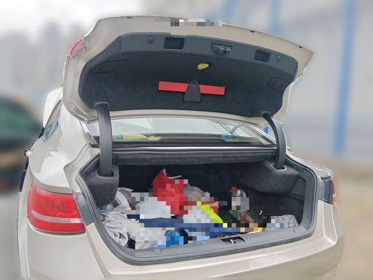 Geely Auto Emgrand GT 2017 1.8T Luxury Model — миниатюра 19