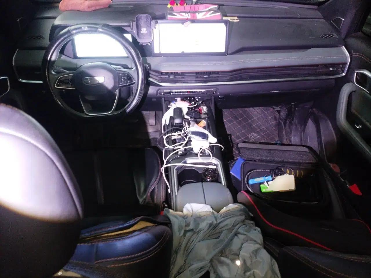 Geely Auto Haoyue L 2023 2.0T DCT Prestige Edition — миниатюра 9