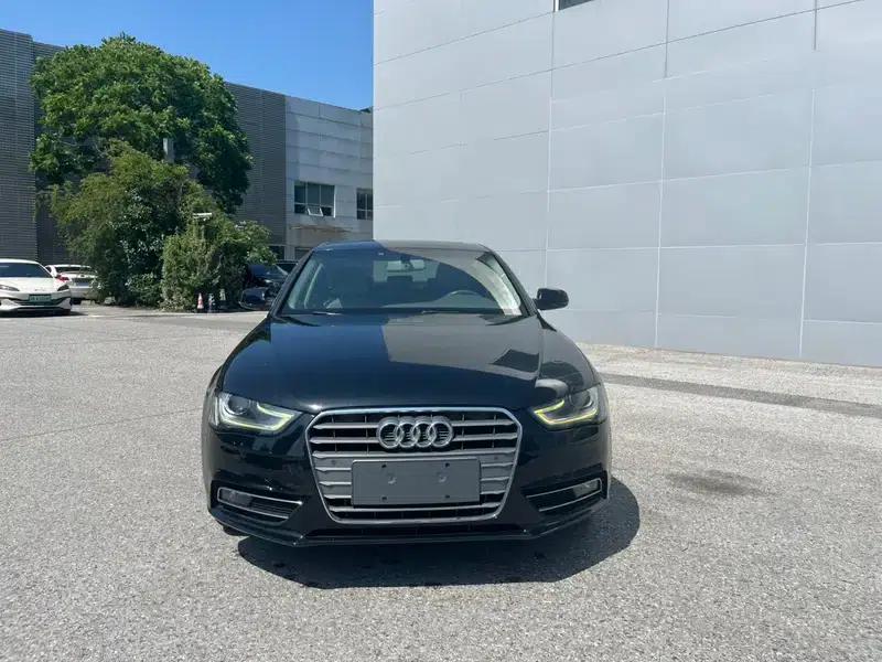 Audi A4L 2013 35 TFSI Automatic Standard Edition — миниатюра 2