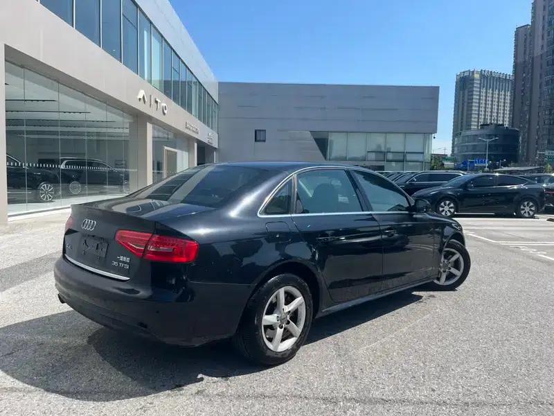 Audi A4L 2013 35 TFSI Automatic Standard Edition — миниатюра 5