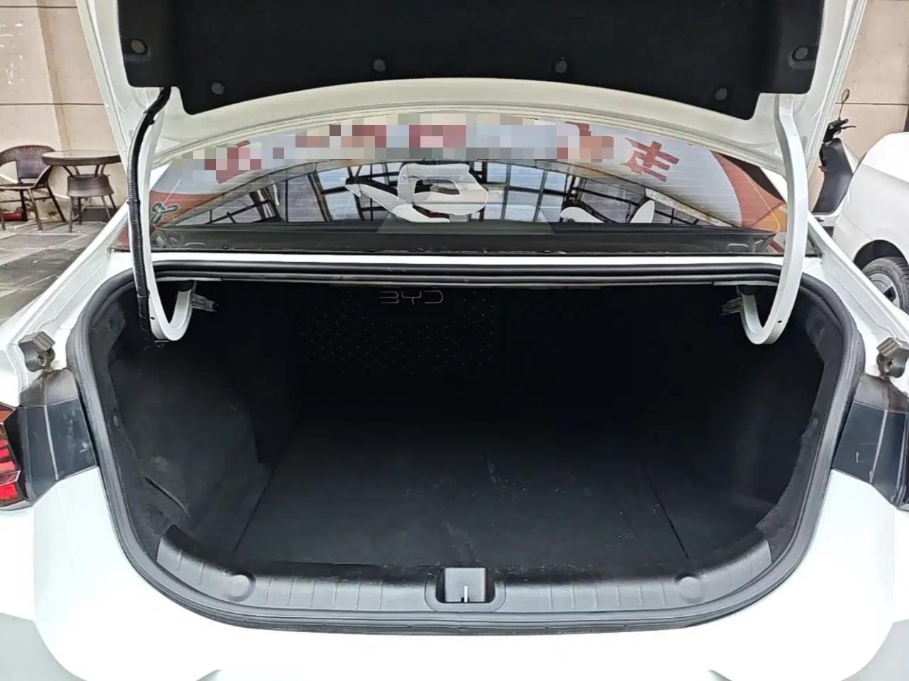 Geely Auto Emgrand L HiP 2022 1.5TD-DHT Pro 100KM Super Swift — миниатюра 22