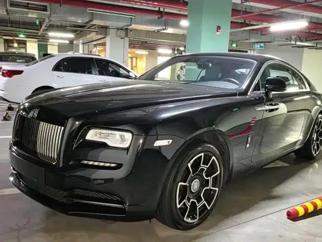 2017 Phantom 6.6T Black Badge Edition