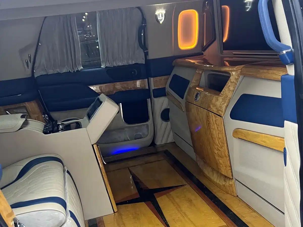 Navigator 2018 3.5T Leader One US Spec — миниатюра 10
