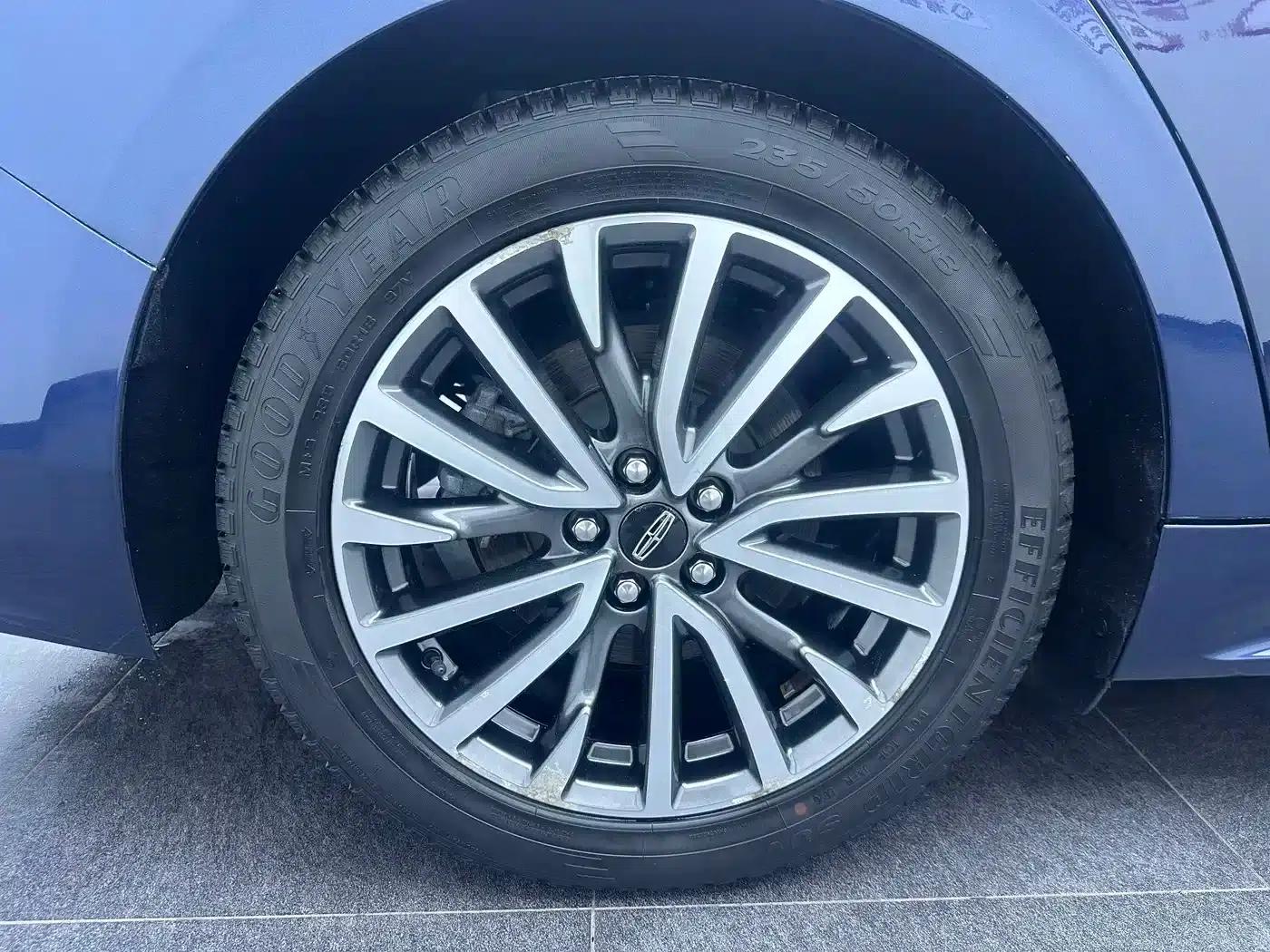 Lincoln Continental 2017 2.0T Two-Wheel Drive Premium Edition — миниатюра 21