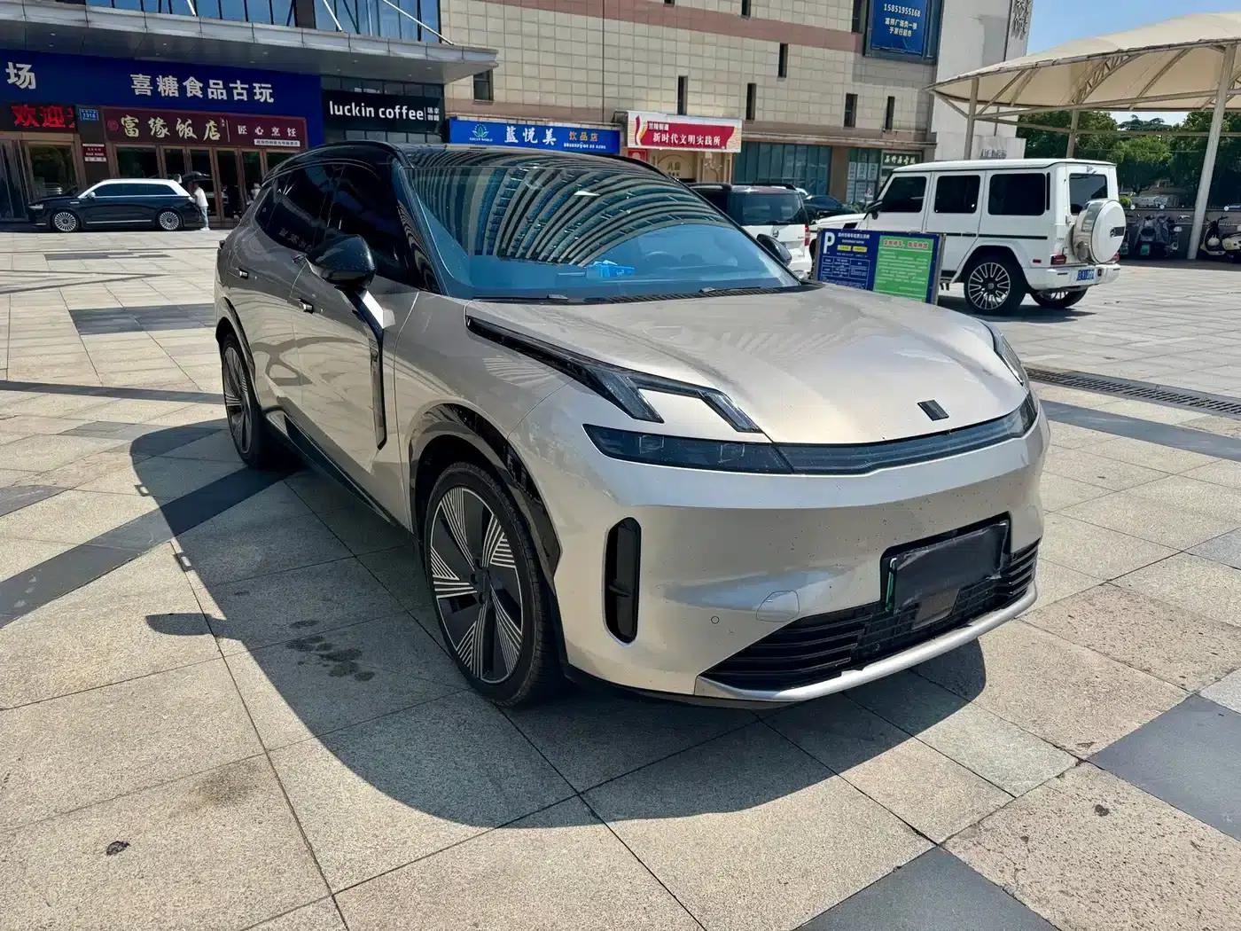 Lynk & Co 08 EM-P 2023 Model, 220km/h, Halo 4WD Performance — миниатюра 3