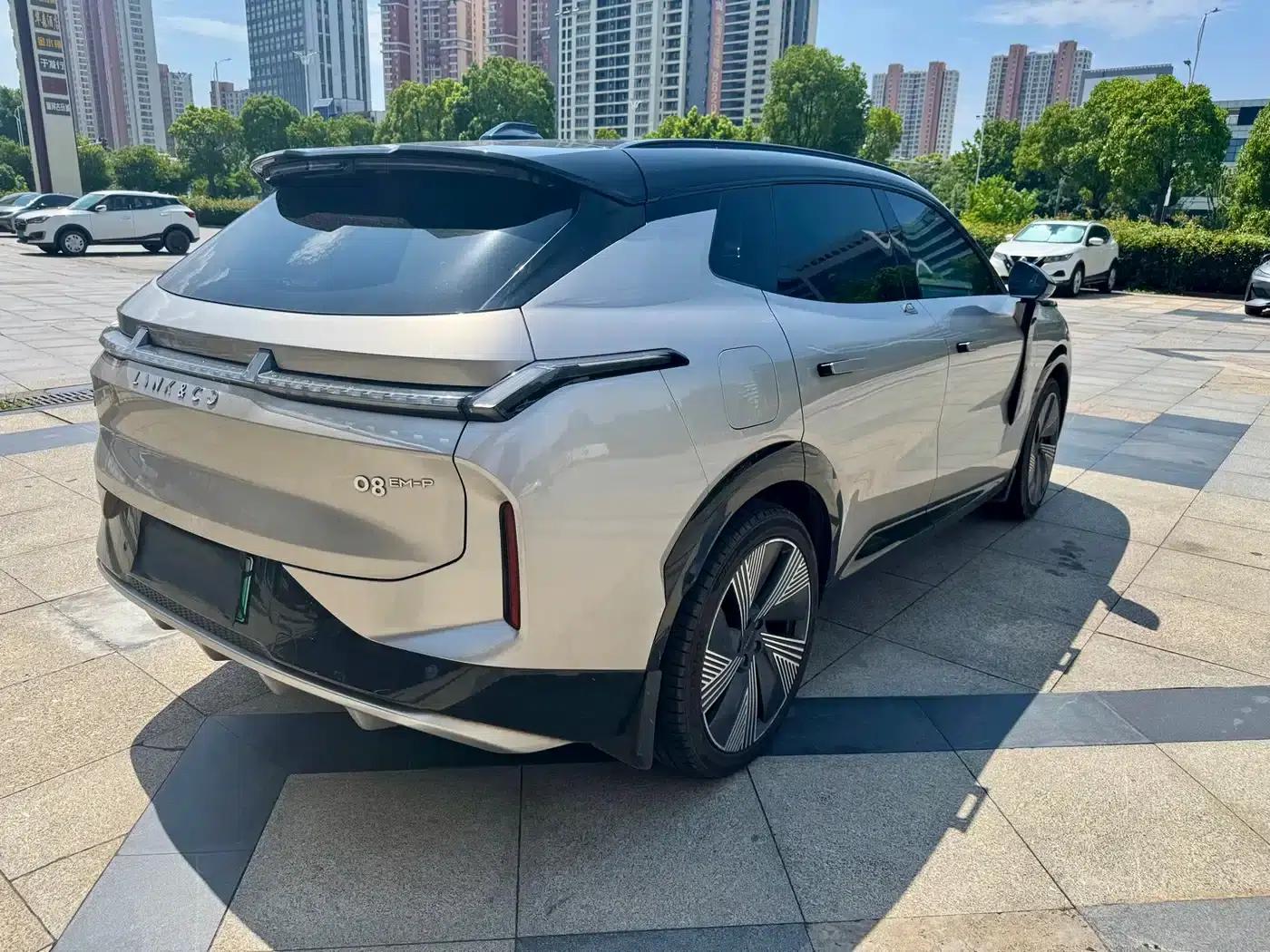 Lynk & Co 08 EM-P 2023 Model, 220km/h, Halo 4WD Performance — миниатюра 5