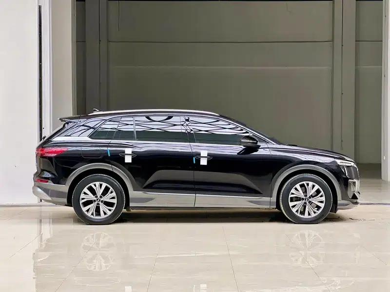 Audi Q5 e-tron 2023 Model 40 e-tron Shining Edition - Premium Outfit — миниатюра 6