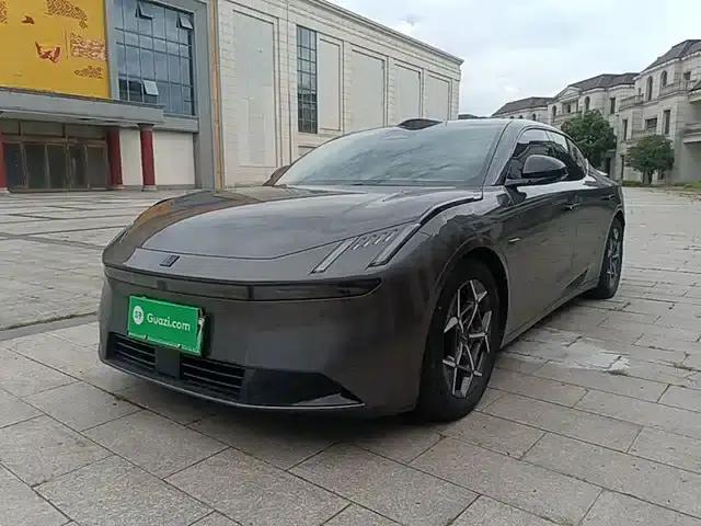 Lynk & Co Z10 2024 Model 95kWh 806km Rear-wheel Drive Intelligent Driving Max