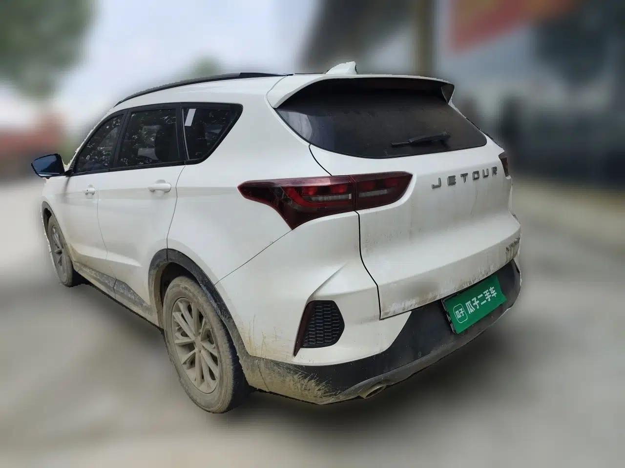 JETOUR X70 Coupe 2020 1.6T DCT Cool 6-Seater — миниатюра 4