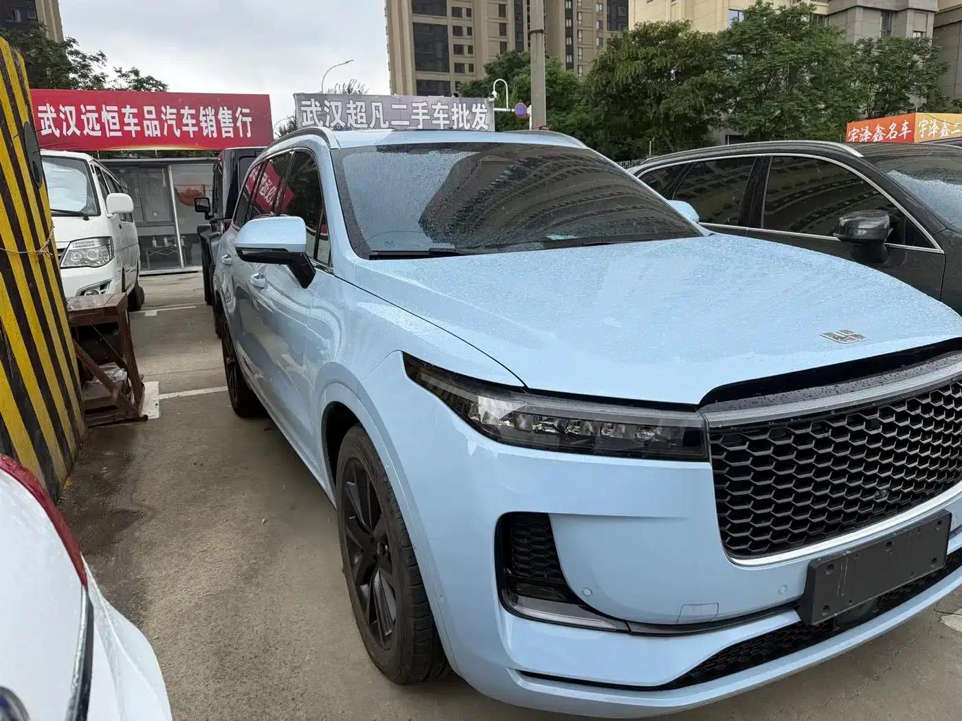 Li Auto ONE 2021 Extended Range 6-Seater — миниатюра 1