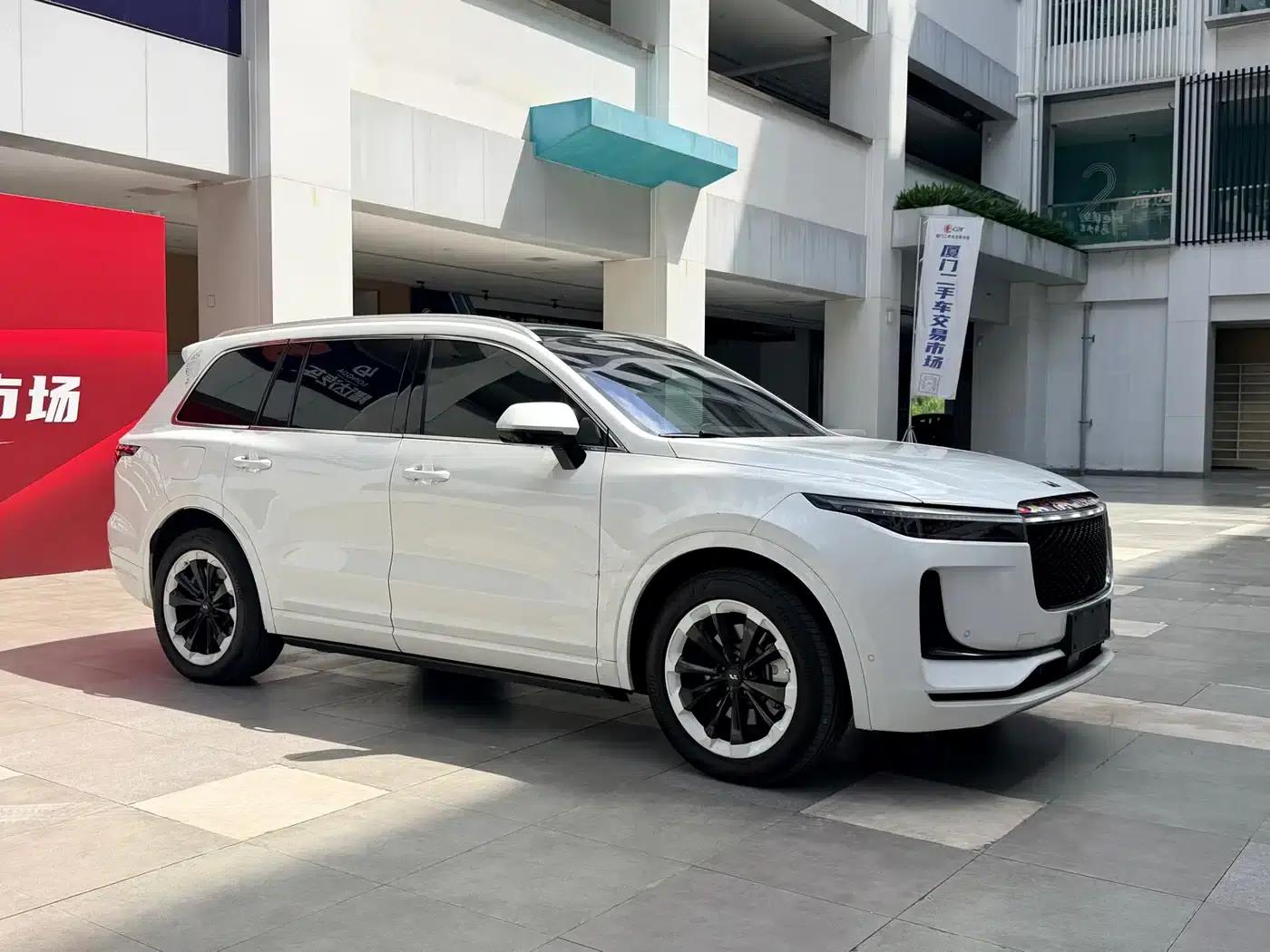 Li Auto ONE 2020 Extended Range 6-Seater — миниатюра 3