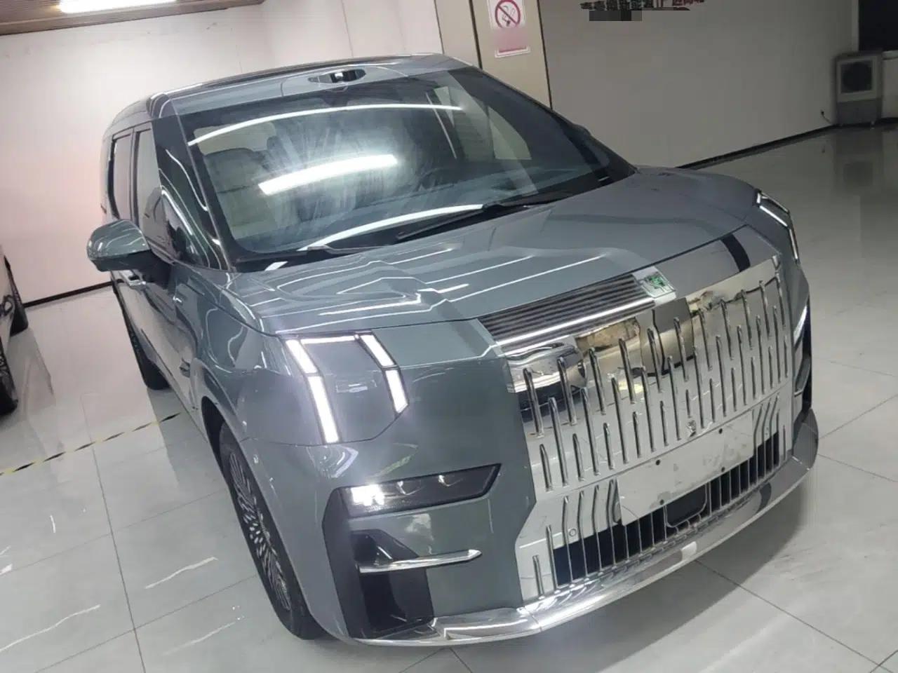 Zeekr 009 2024 Six-Seat Executive Version 4WD 108 kWh — миниатюра 3