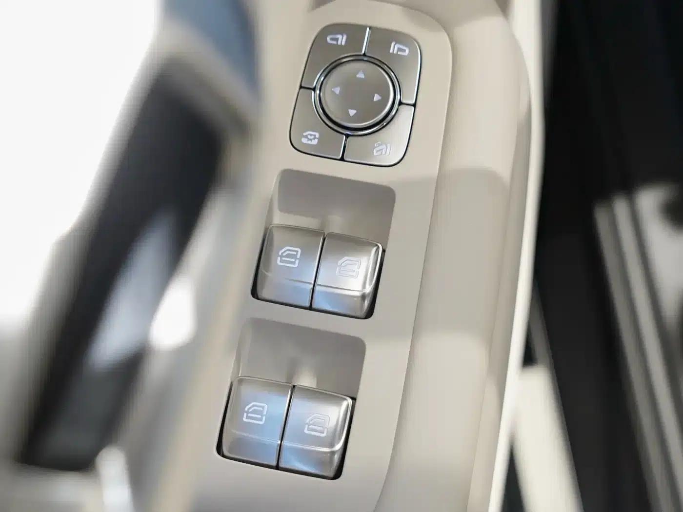 Li Auto L9 2024 Ultra — миниатюра 6