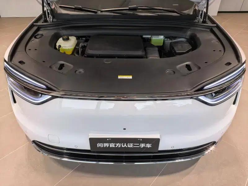 Wenjie M7 2026 Extended Range Ultra 6-Seat 4WD (192-line LiDAR) — миниатюра 4
