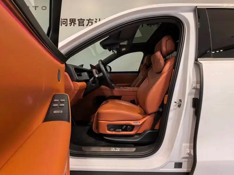 Wenjie M7 2026 Extended Range Ultra 6-Seat 4WD (192-line LiDAR) — миниатюра 6
