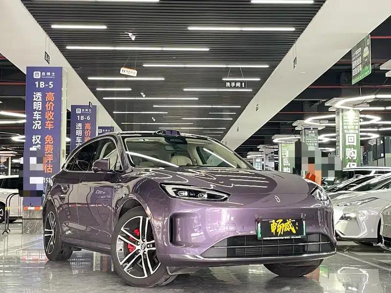 Wenjie M5 2025 Extended Range Ultra 4WD Version — миниатюра 3