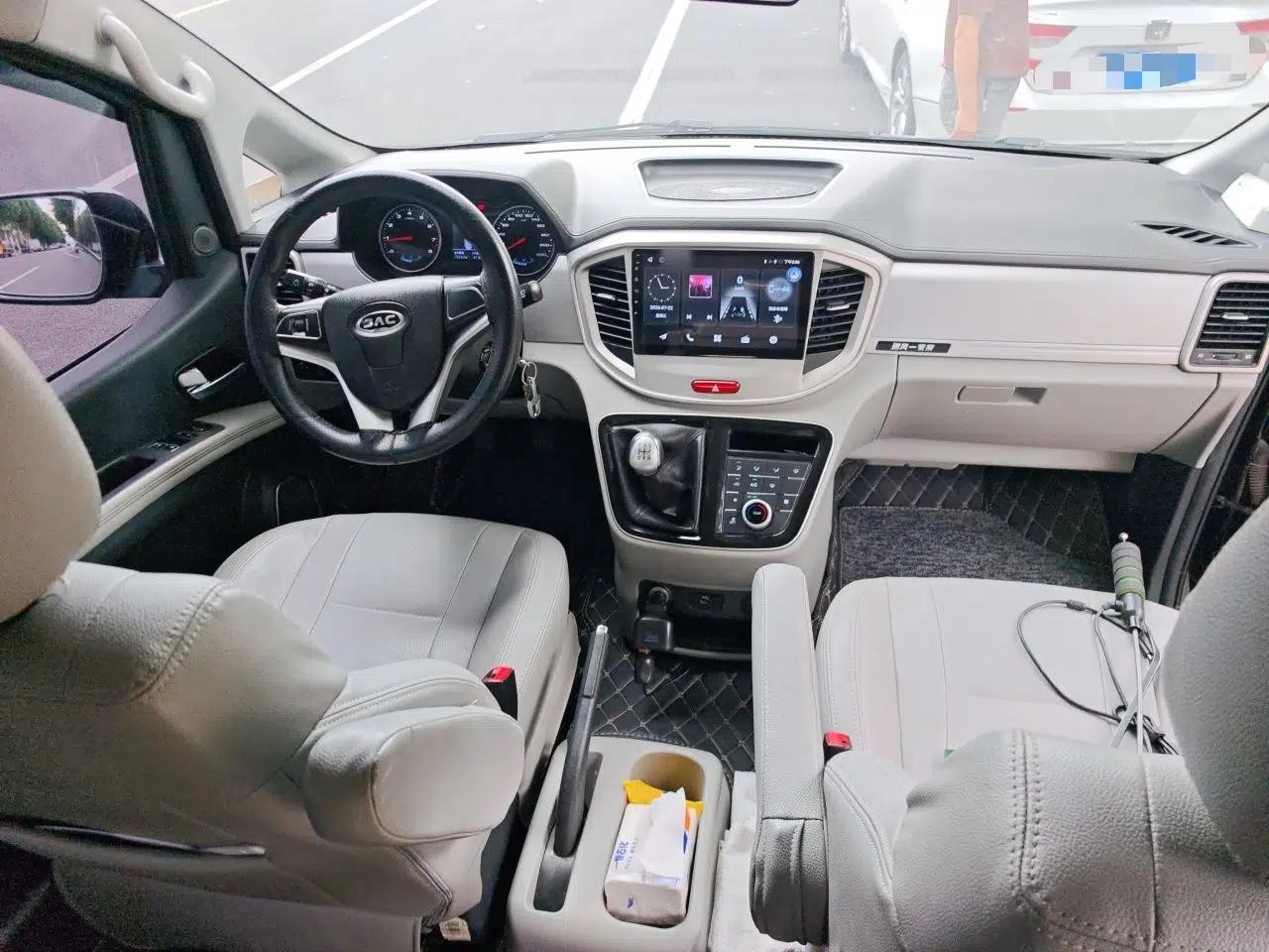 JAC Refine M4 2016 2.0L Manual Comfort Edition — миниатюра 9