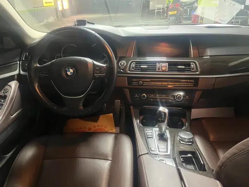 2017 BMW 5 Series 525Li Luxury Design Package — миниатюра 7