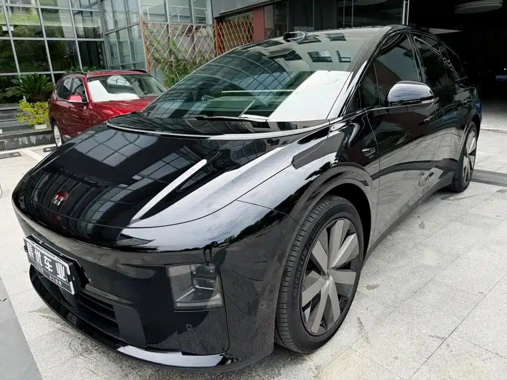 Li Auto i6 2025 AWD Standard Edition — миниатюра 1