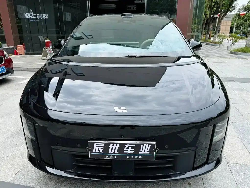 Li Auto i6 2025 AWD Standard Edition — миниатюра 3