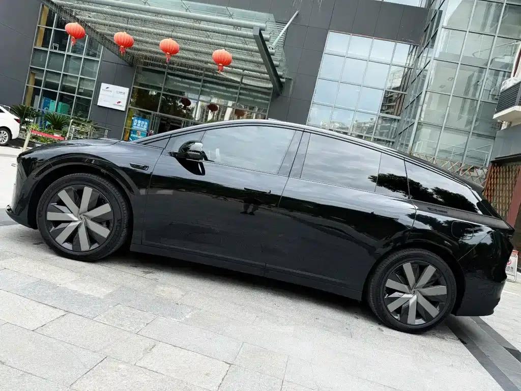 Li Auto i6 2025 AWD Standard Edition — миниатюра 8