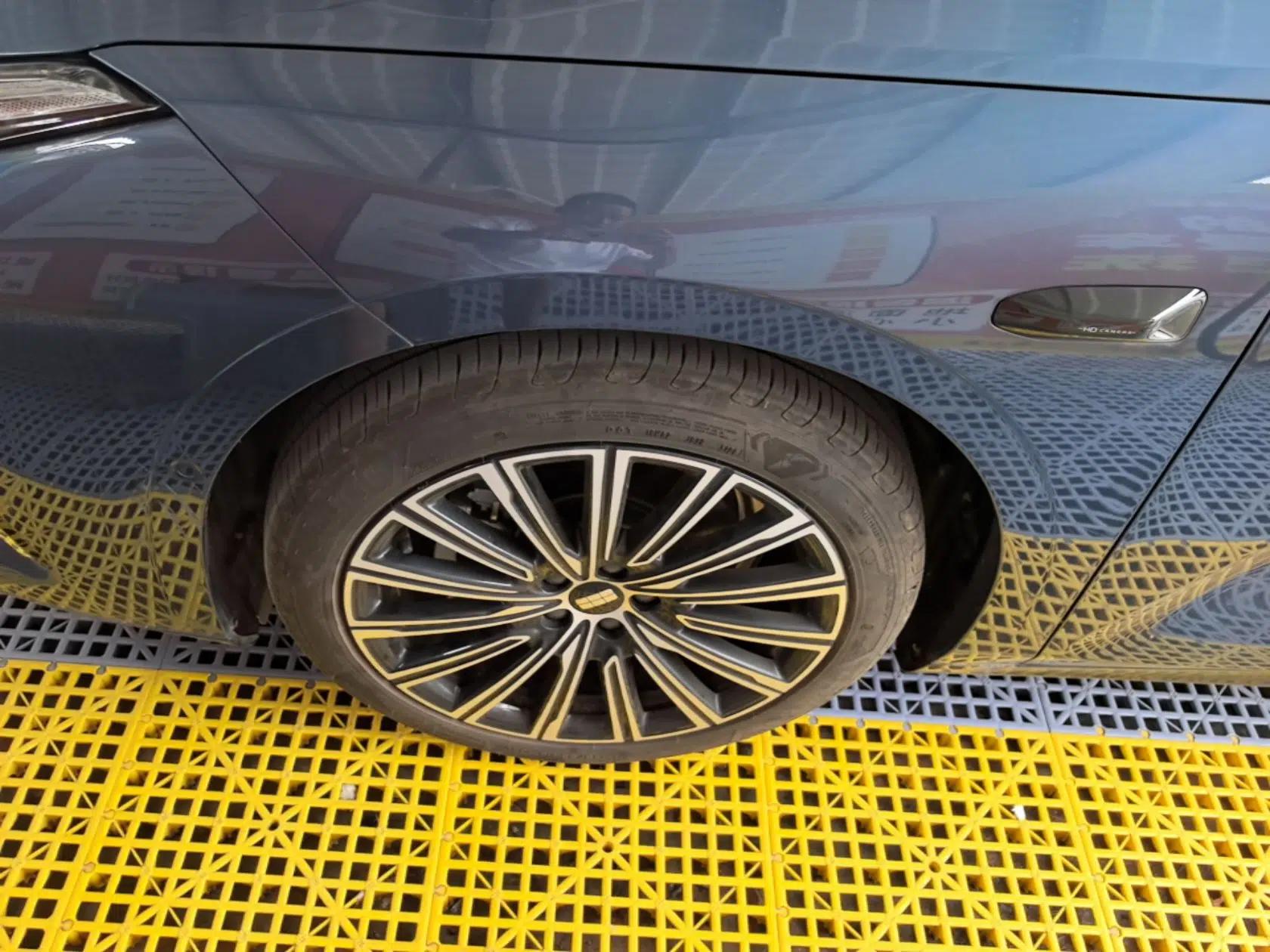 Geely Galaxy 8 2025 130km EM-P Starship Edition — миниатюра 10