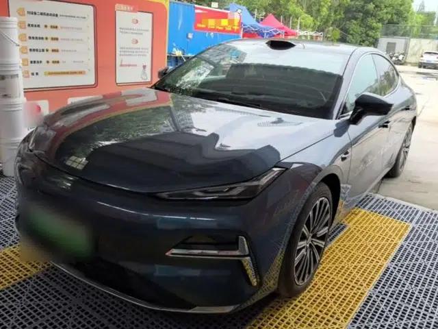 Geely Galaxy 8 2025 130km EM-P Starship Edition