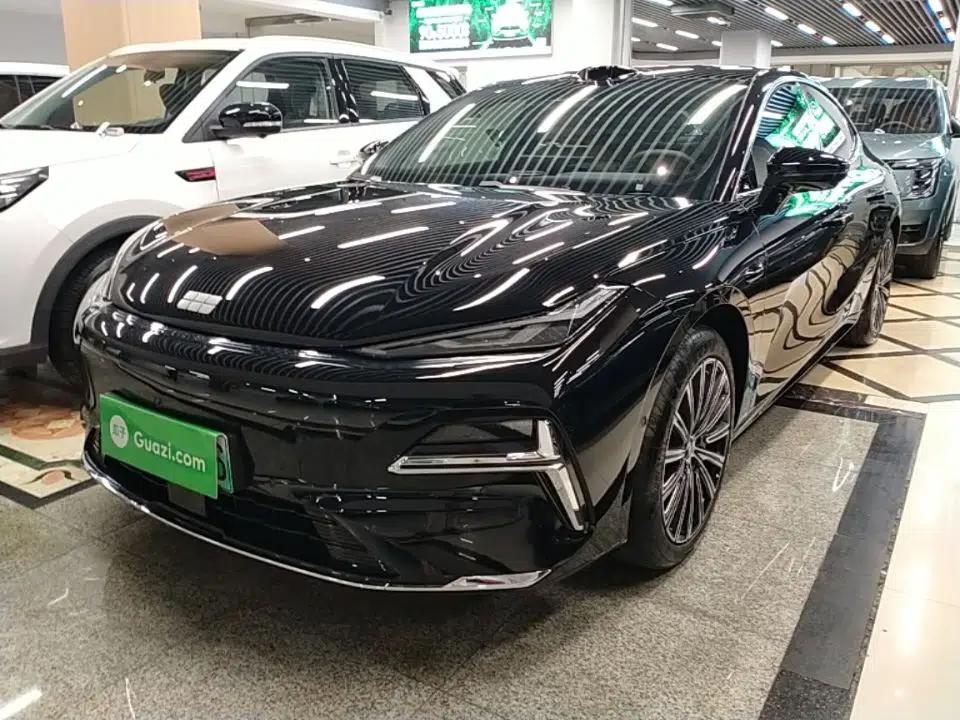 Geely Galaxy 8 2025 130km EM-P Starship Edition — миниатюра 1