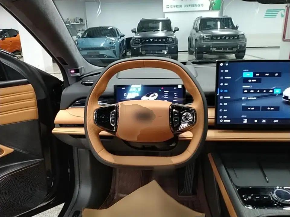 Geely Galaxy 8 2025 130km EM-P Starship Edition — миниатюра 18