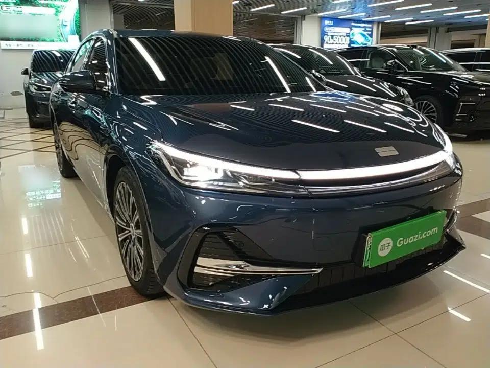 Geely Galaxy A7 2025 Model EM-i 150km Starship Edition — миниатюра 3