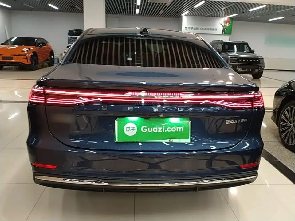 Geely Galaxy A7 2025 Model EM-i 150km Starship Edition — миниатюра 5