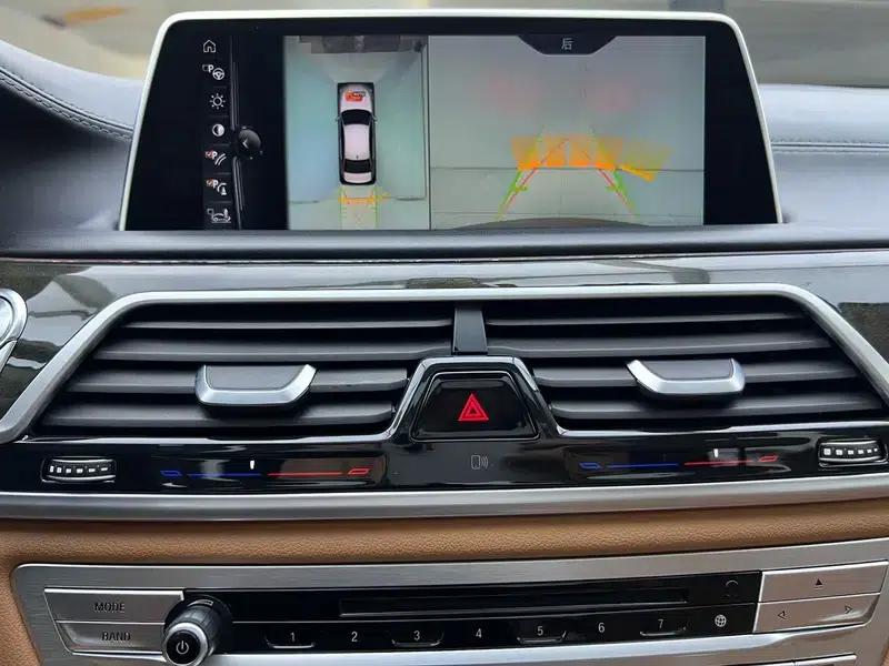 2016 BMW 7 Series 730Li Luxury — миниатюра 11