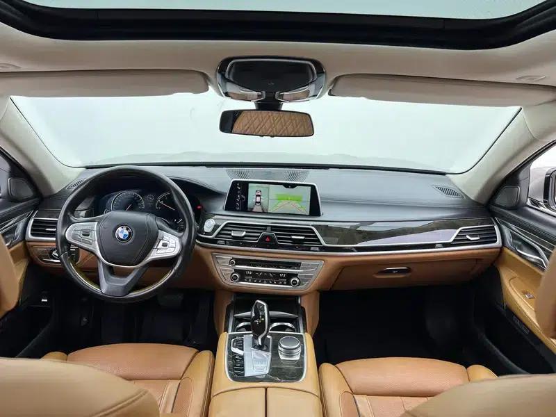 2016 BMW 7 Series 730Li Luxury — миниатюра 15