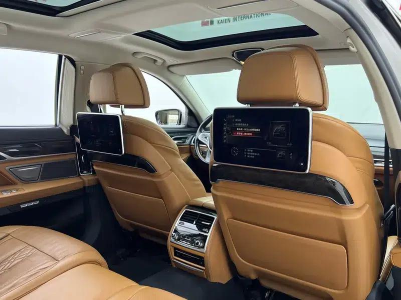 2016 BMW 7 Series 730Li Luxury — миниатюра 8