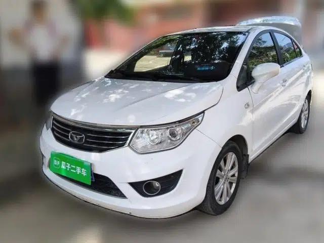 Cowin C3 2015 1.5L Manual Gold Diamond Edition